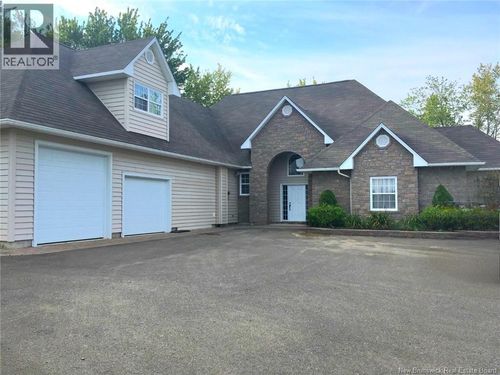 354 Rte 105, Maugerville, NB, E3A8G3 | Card Image