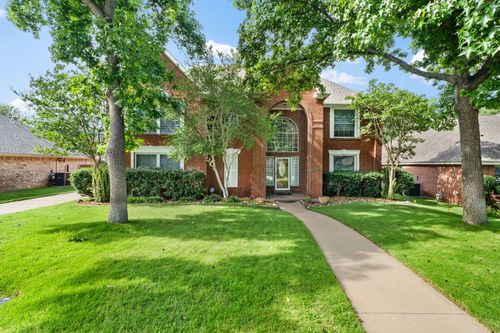 617 Highland Meadows Dr, Highland Village, TX, 75077-7564 | Card Image