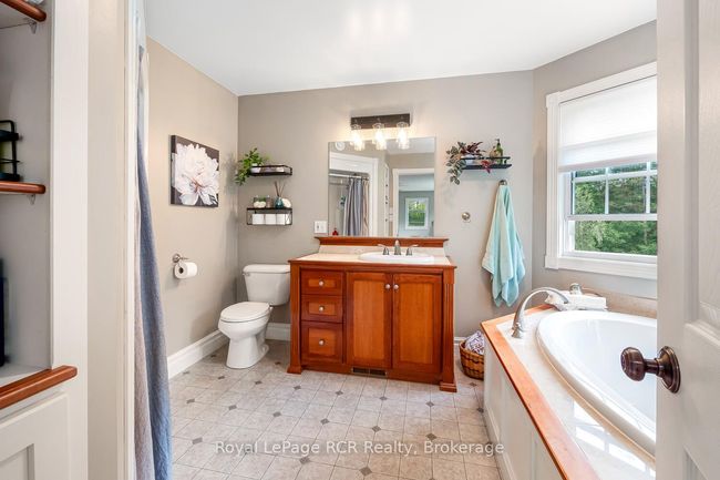 743055 Sideroad 10, House other with 3 bedrooms, 3 bathrooms and 10 parking in Chatsworth ON | Image 21
