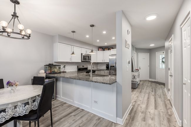 1357 Coldspring Rd, Townhouse with 2 bedrooms, 2 bathrooms and 1 parking in Carol Stream IL | Image 11