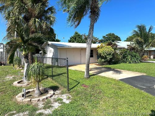 1075 James Rd, Lantana, FL, 33462-5342 | Card Image