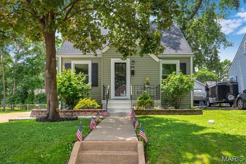 1125 Tompkins St, Saint Charles, MO, 63301-2618 | Card Image
