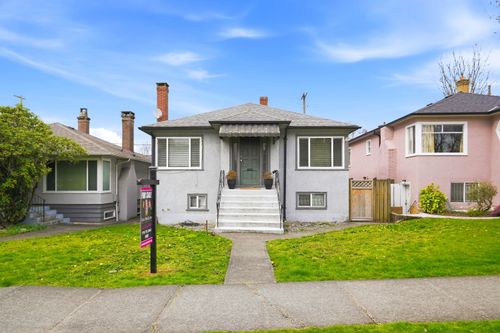 2349 E Pender St, Vancouver, BC, V5L1X7 | Card Image
