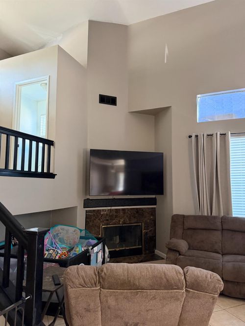 3321 Gable Ct, Stockton, CA, 95209-3903 | Card Image