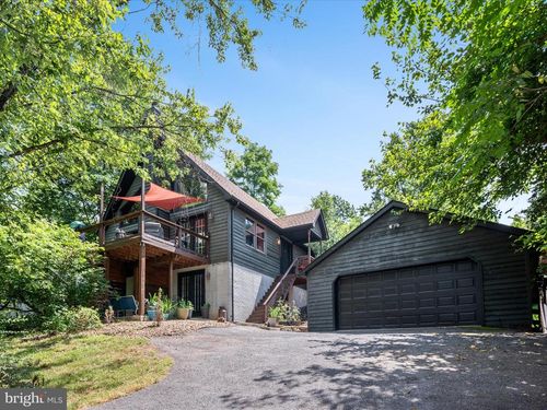 816 Duncan Rd, HARPERS FERRY, WV, 25425-4010 | Card Image