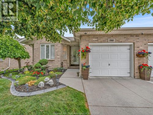 1968 Clover Ave, Windsor, ON, N8P1W6 | Card Image