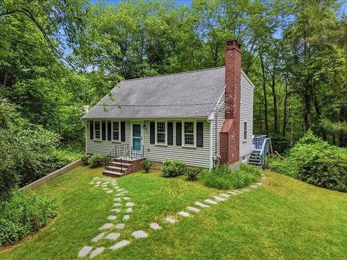 200 Cushing St, Hingham, MA, 02043-4810 | Card Image