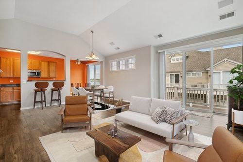 unit-b-325 Sundown Ct, Wauconda, IL, 60084-2958 | Card Image