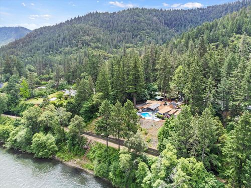 4990 Rogue River Hwy, Grants Pass, OR, 97527-4434 | Card Image