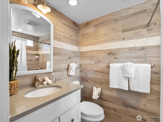 UNIT-104 - 7701 Hardeson Rd, House other with 3 bedrooms, 2 bathrooms and 3 parking in Everett WA | Image 15