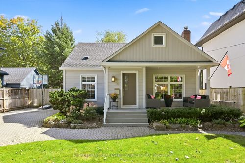 32 Anderson St, Oakville, ON, L6K1A5 | Card Image