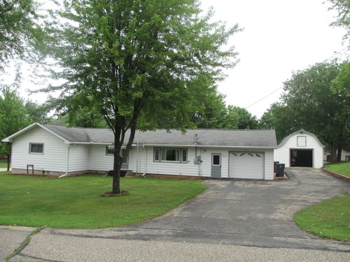 35 W 2nd St, Montello, WI, 53949 | Card Image