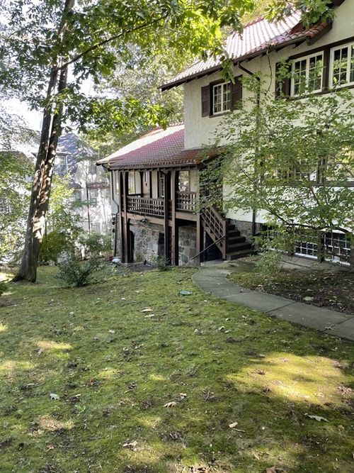 r-283 Buckminster Rd, Brookline, MA, 02445-5841 | Card Image