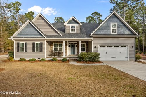 40 Saint Andrews Dr, Pinehurst, NC, 28374-8322 | Card Image