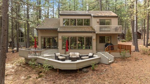 gm-245-70332 Sword Fern, Sisters, OR, 97759-2669 | Card Image