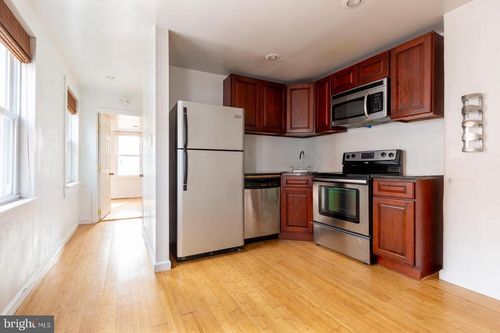 3r-619 S 16th St, PHILADELPHIA, PA, 19146-1647 | Card Image