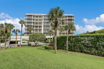 102-S - 2100 S Ocean Boulevard, Condo with 2 bedrooms, 2 bathrooms and null parking in Palm Beach FL | Image 1