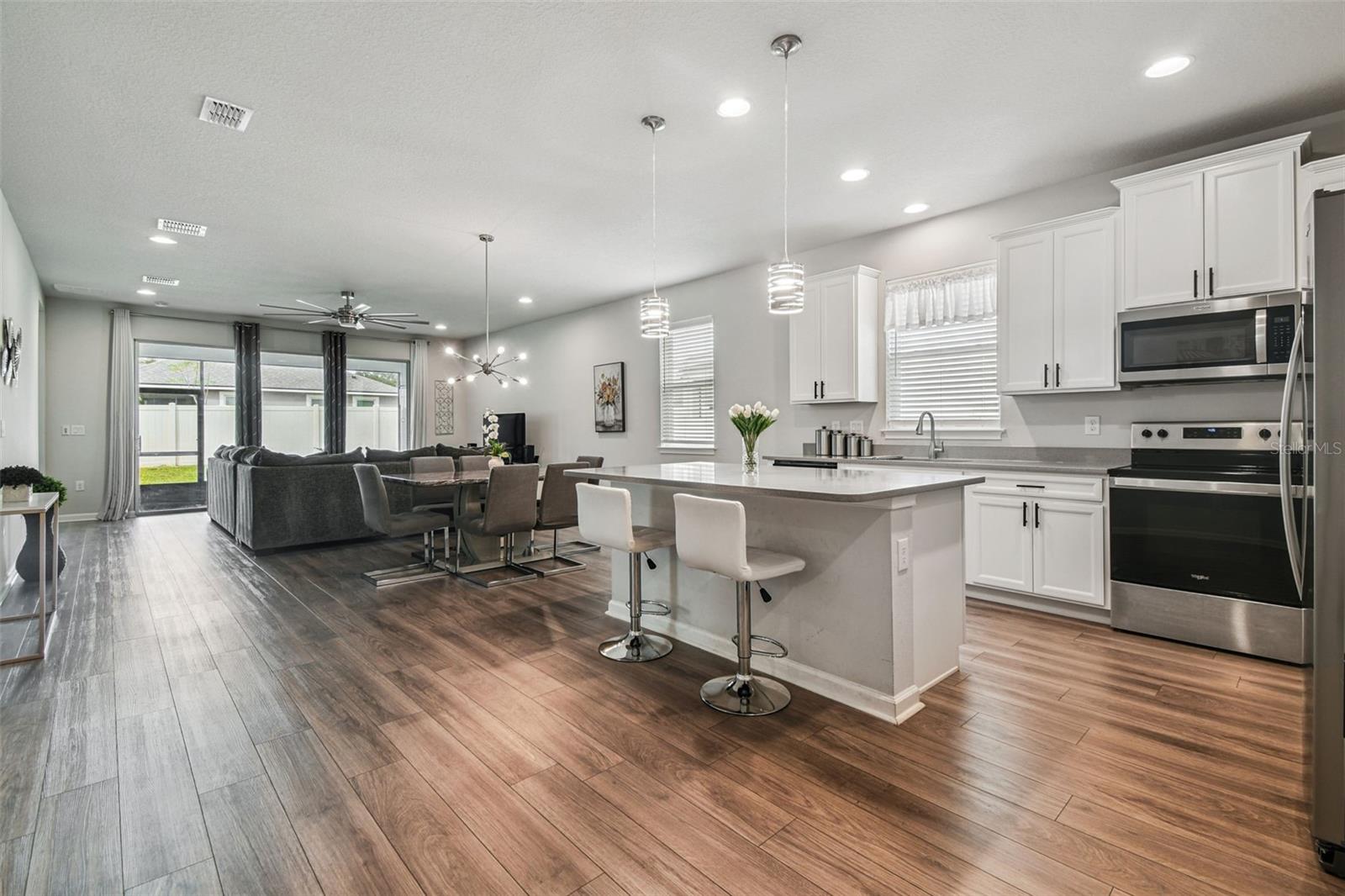 Residential Lease in RIVERVIEW 3