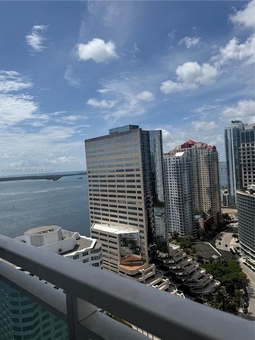 2907-950 Brickell Bay Dr, Miami, FL, 33131-3931 | Card Image