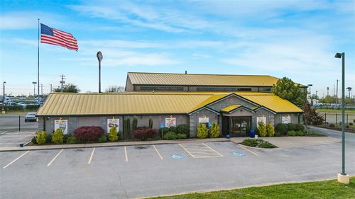 255 Cumberland Trace Rd, Bowling Green, KY, 42103-9023 | Card Image