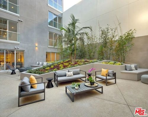 apt-220-3838 Dunn Dr, Culver City, CA, 90232-2799 | Card Image