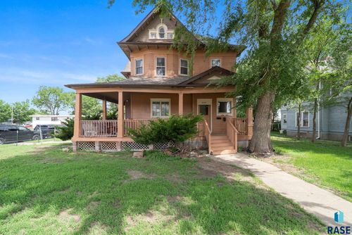 624 W 11th St Street, Sioux Falls, SD, 57104 | Card Image