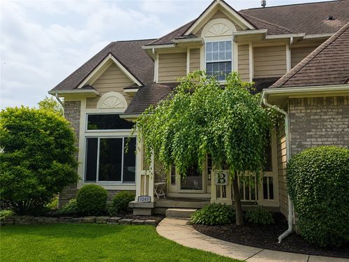 3243 Spillway Ct, Bellbrook, OH, 45305-8782 | Card Image