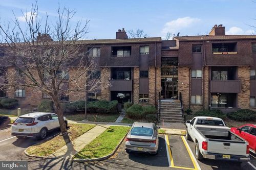 2412 Old Stone Mill Dr, East Windsor, NJ, 08512-2221 | Card Image