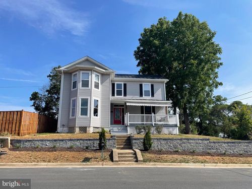 27 W 11th St, FRONT ROYAL, VA, 22630-3509 | Card Image