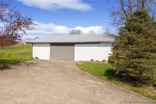 4621 Saint Johns Rd, Home with 3 bedrooms, 1 bathrooms and null parking in Floyds Knobs IN | Image 7