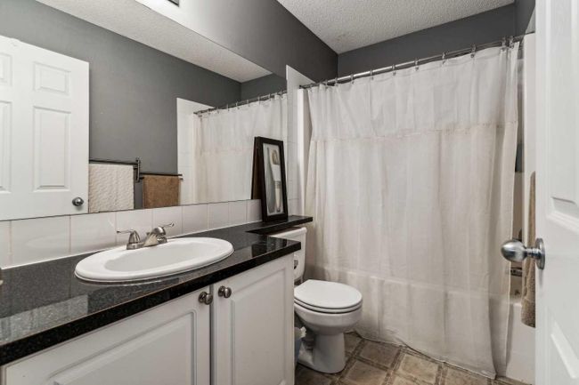 48 Hidden Creek Rise Nw, Home with 3 bedrooms, 2 bathrooms and 2 parking in Calgary AB | Image 26