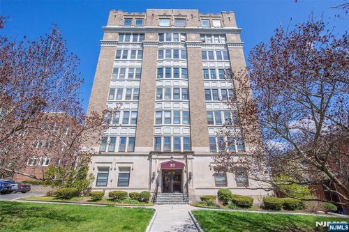 57 Union St, Montclair, NJ, 07042-6301 | Card Image