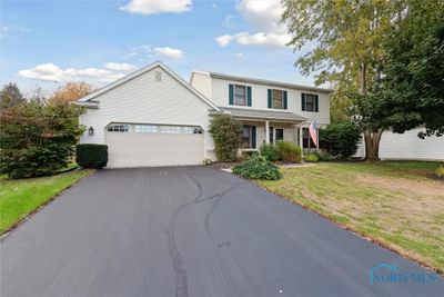 8240 Elkhorn Lane, House other with 4 bedrooms, 2 bathrooms and 2 parking in Toledo OH | Image 2