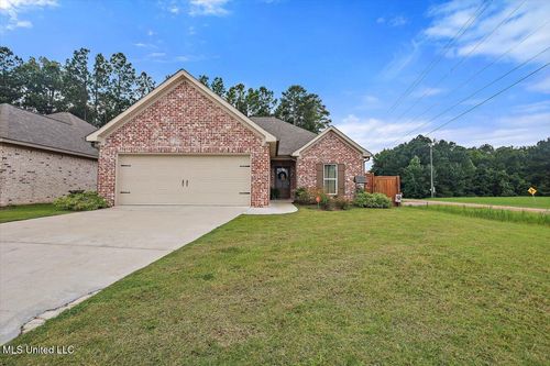 104 Shelby Mae Cir, Brandon, MS, 39042-1207 | Card Image