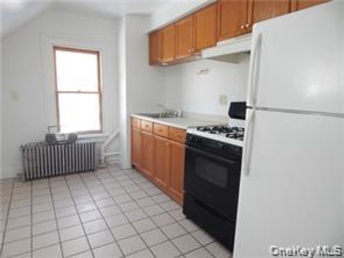 fl-2nd-51 Lowland Hl, Stony Point, NY, 10980-1905 | Card Image