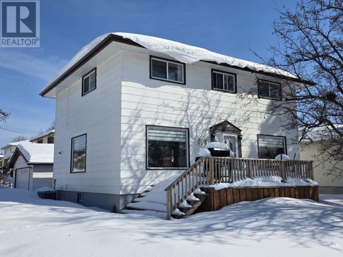 283 Hinton Ave, Thunder Bay, ON, P7A7E6 | Card Image