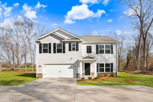 307 Gray St, La Grange, NC, 28551 | Card Image