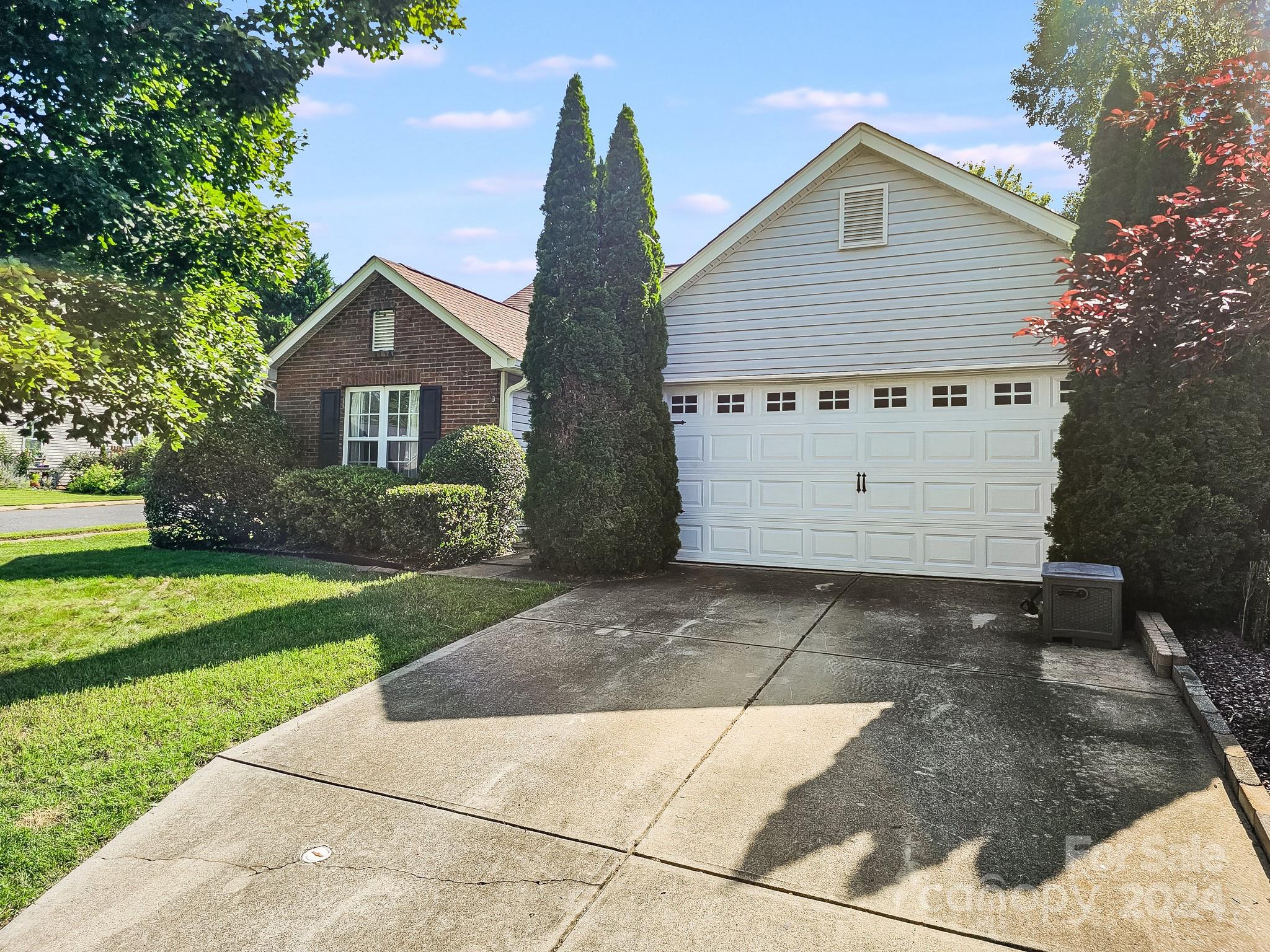 Highlands Crossing Dr, Charlotte, NC 28277