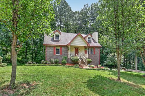 1011 Valley Ln, White House, TN, 37188-9056 | Card Image