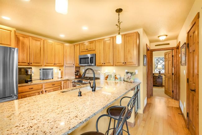 Stainless appliances | Image 14