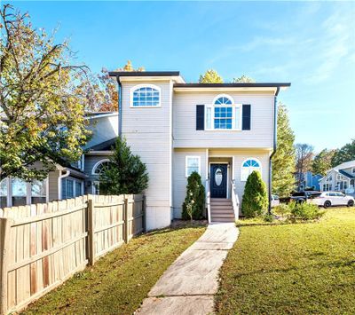 900 Mill Stone Drive, Townhouse with 3 bedrooms, 2 bathrooms and 4 parking in Marietta GA | Image 1