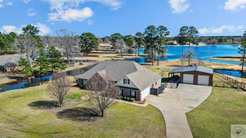 437 Beaver Lake Dr, Texarkana, TX, 75501-0993 | Card Image