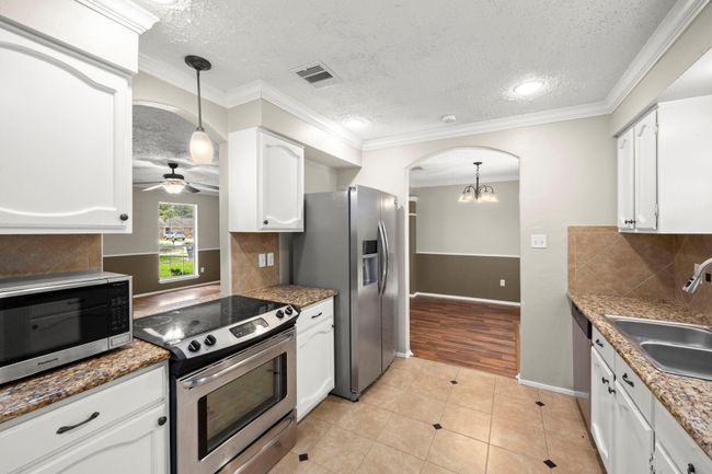14219 Jaquine Dr, House other with 3 bedrooms, 2 bathrooms and 2 parking in Cypress TX | Image 7