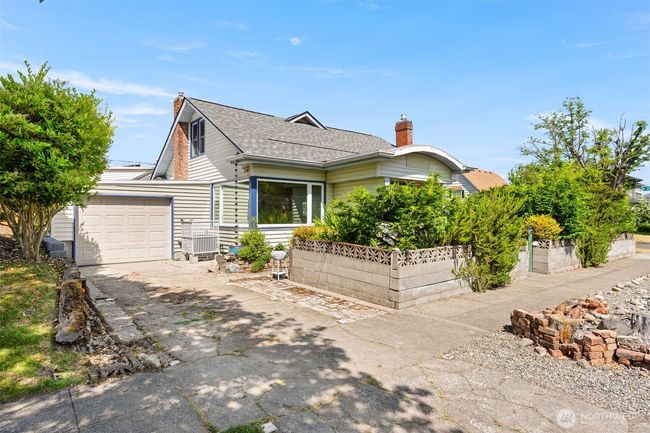 Driveway off of Alder | Image 37