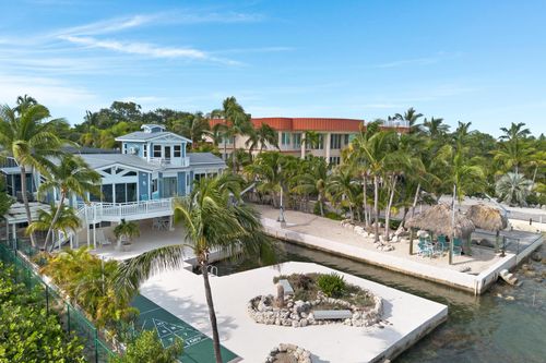 815 E Shore Dr, Summerland Key, FL, 33042-4510 | Card Image