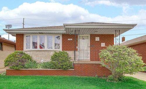 1941 Schrage Ave, Whiting, IN, 46394-2006 | Card Image