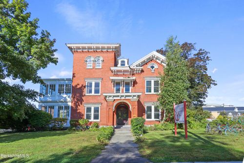 42 Wendell Ave, Pittsfield, MA, 01201-6306 | Card Image