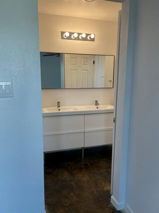 Primary Bathroom Vanity | Image 10