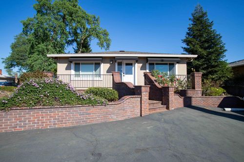 2727 Bechelli Ln, Redding, CA, 96002-1924 | Card Image