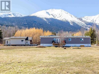 5255 Aspen Rd, House other with 4 bedrooms, 2 bathrooms and null parking in Smithers BC | Image 1